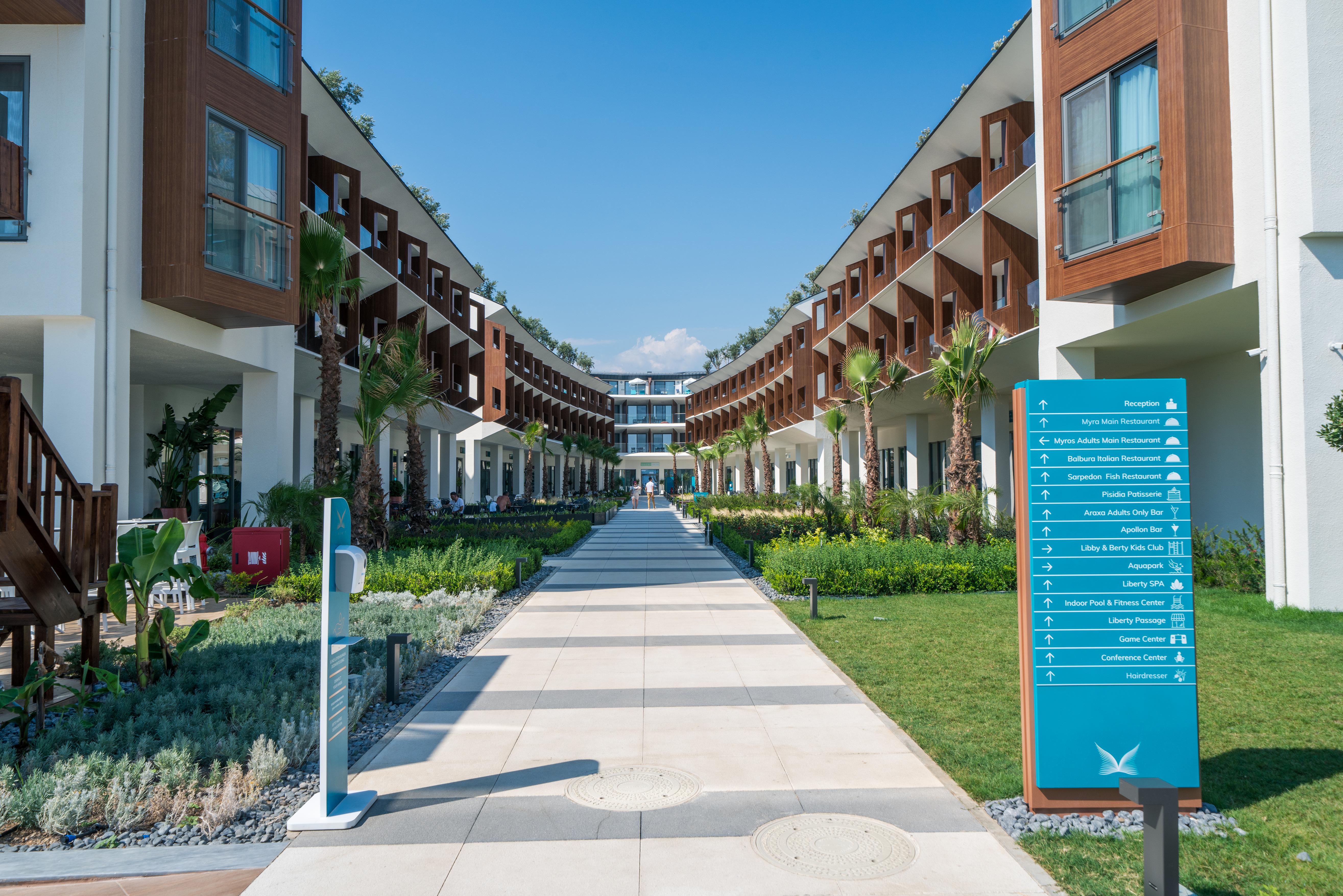 Hotel Liberty Fabay 5*